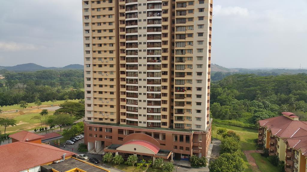 Famosa D Savoy 3-Bedroom Condo in Alor Gajah Malacca Buitenkant foto