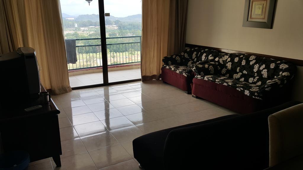 Famosa D Savoy 3-Bedroom Condo in Alor Gajah Malacca Buitenkant foto